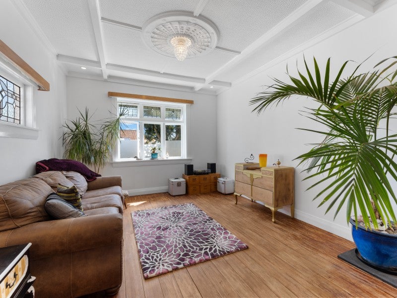35 Lyn Street, Lynmouth, New Plymouth - Carousel 2