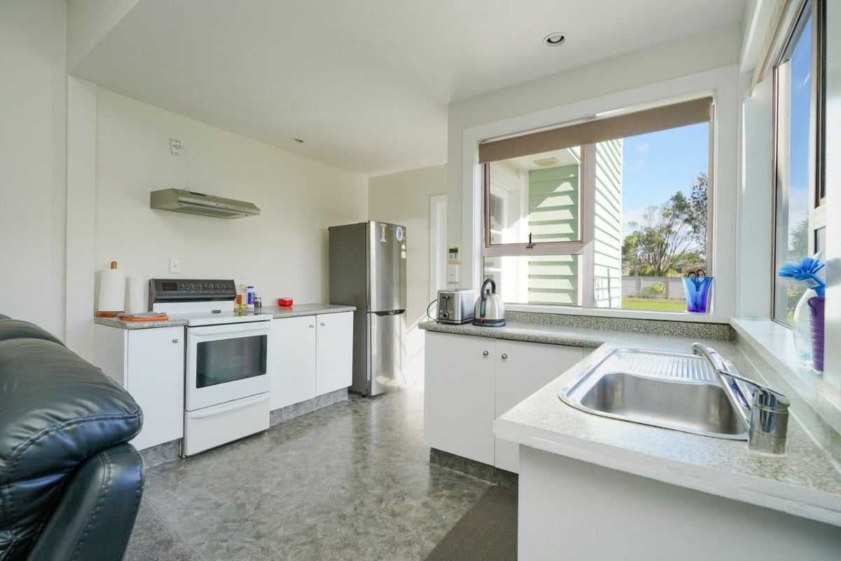 77 Morton Street, Georgetown, Invercargill - Carousel 2
