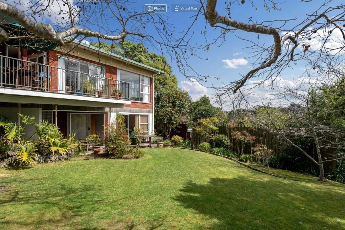 9 Castleton Drive, Howick, Auckland - Carousel 2