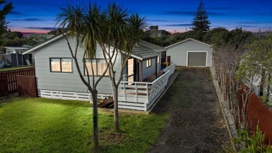 36 Rodney Avenue, Te Horo Beach - Carousel 1