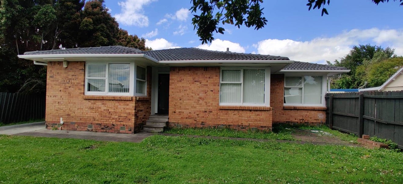 1/27 Manuroa Road, Takanini, Auckland - Carousel 1