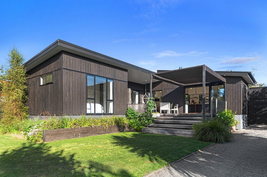 123 Clarendon Terrace, Woolston, Christchurch - Carousel 2
