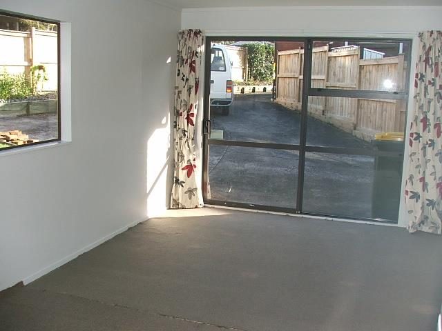 2/24 John Gill Road, Shelly Park, Auckland - Carousel 9
