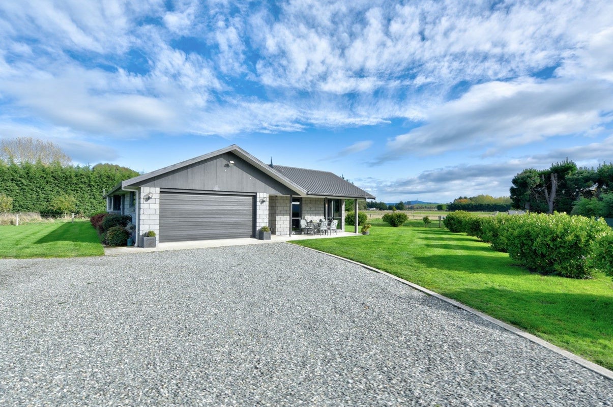 200 Gore Mataura Highway, Charlton, Gore - Carousel 24