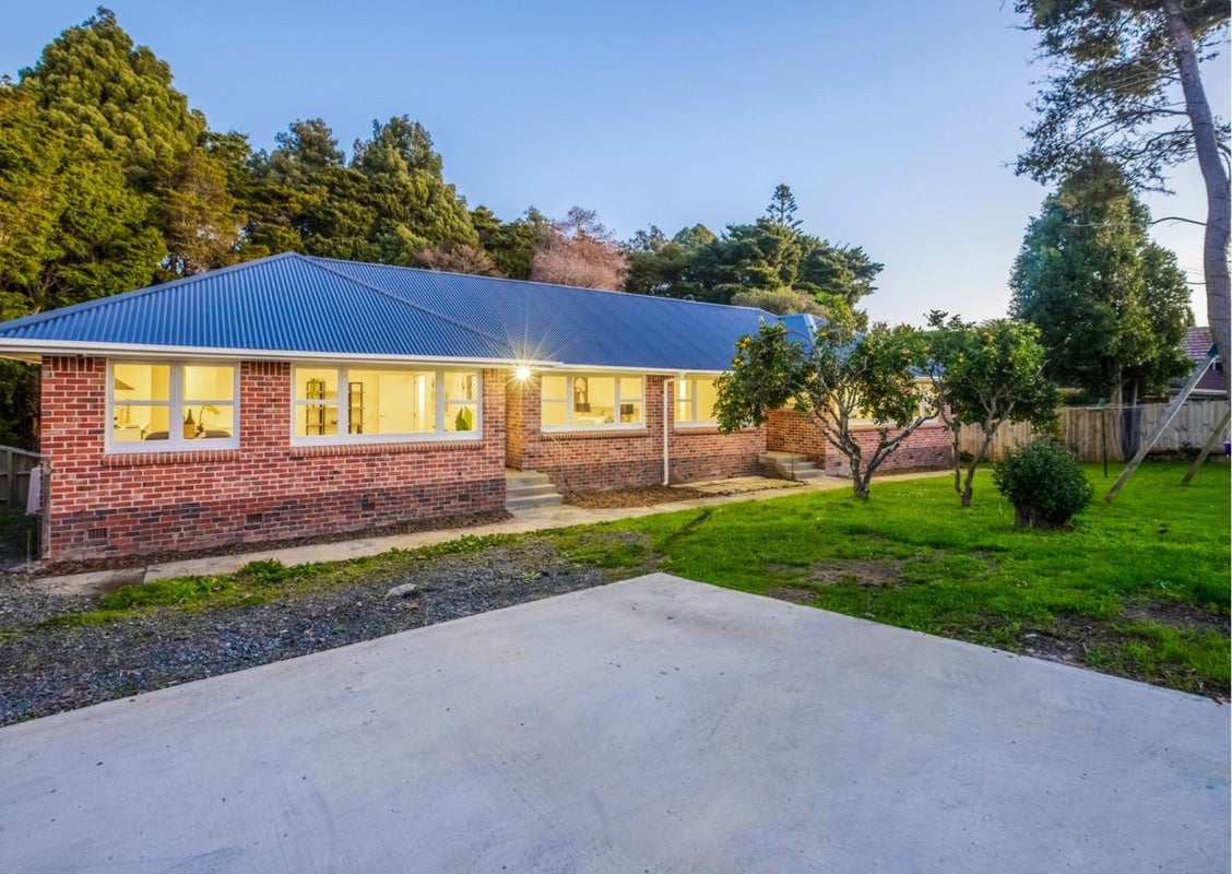 47 Grande Vue Road, Hillpark, Auckland - Carousel 1