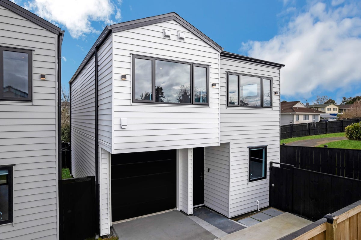 193D Mahia Road, Wattle Downs, Auckland - Carousel 2