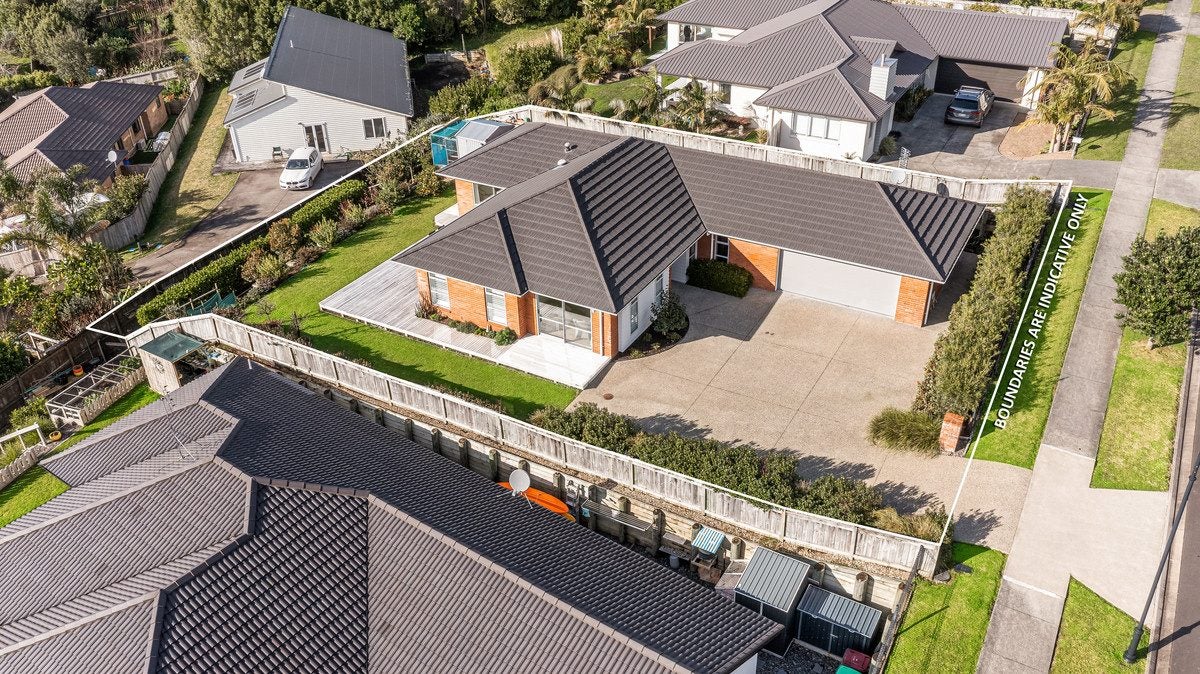 29 Beachwood Drive, Hatfields Beach, Orewa - Carousel 1