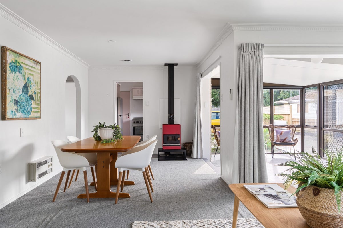 3 Anzac Court, Gisborne, Gisborne - Carousel 2
