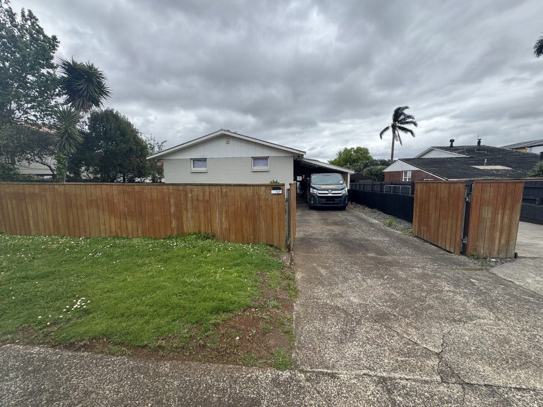 26 Mack Place, Red Hill, Papakura - Carousel 1