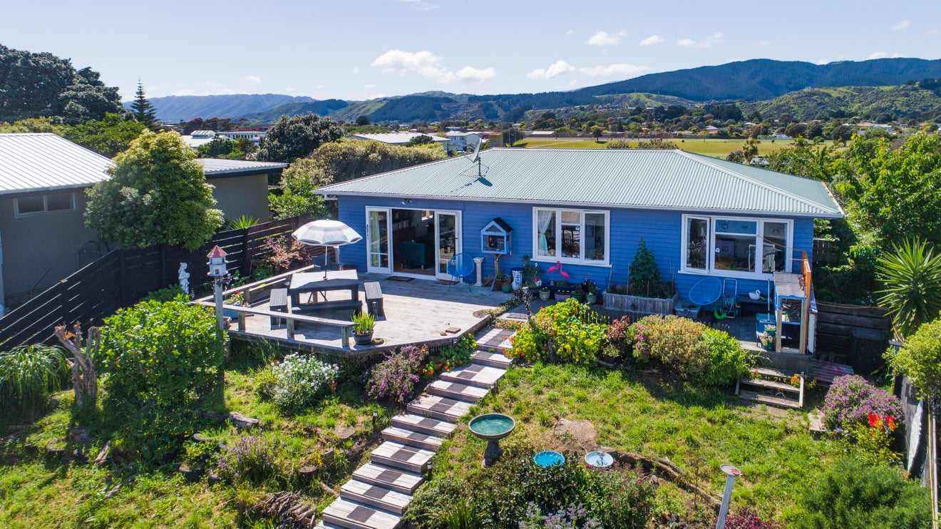 26 Allen Road, Raumati Beach, Paraparaumu - Carousel 1