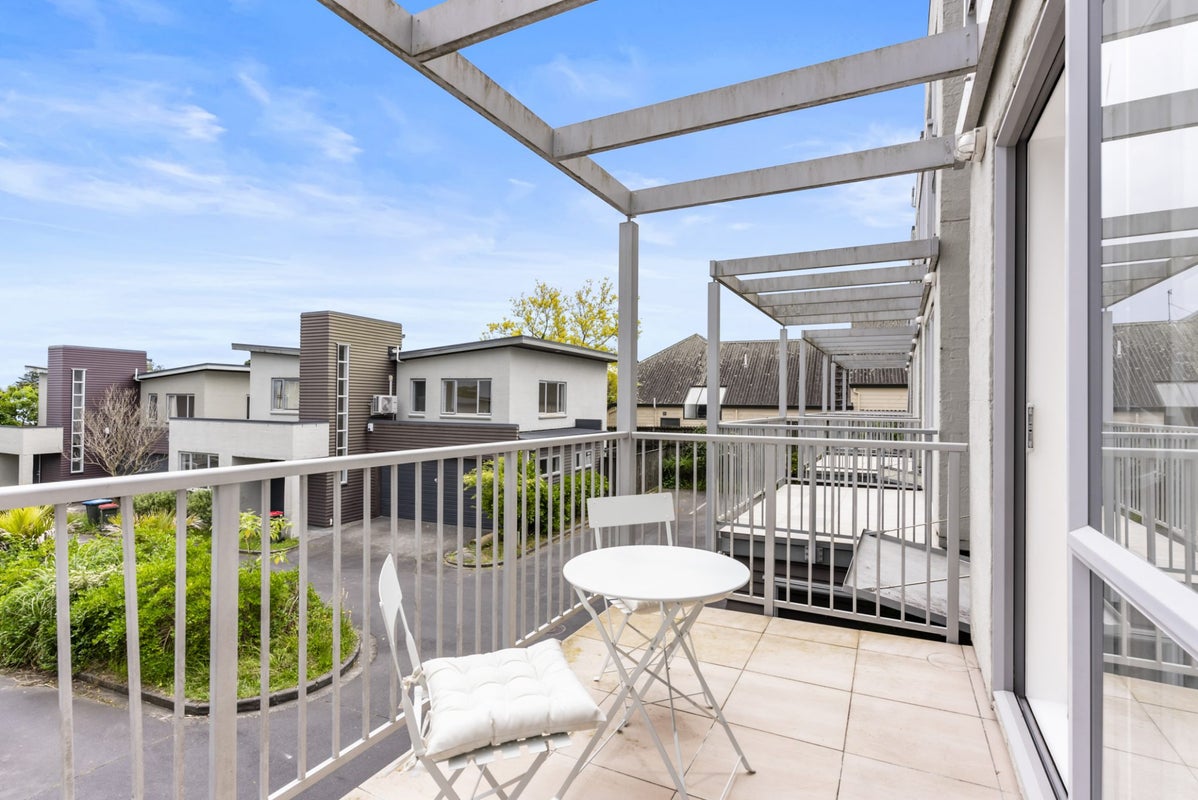 72D St Georges Road, Avondale, Auckland - Carousel 1