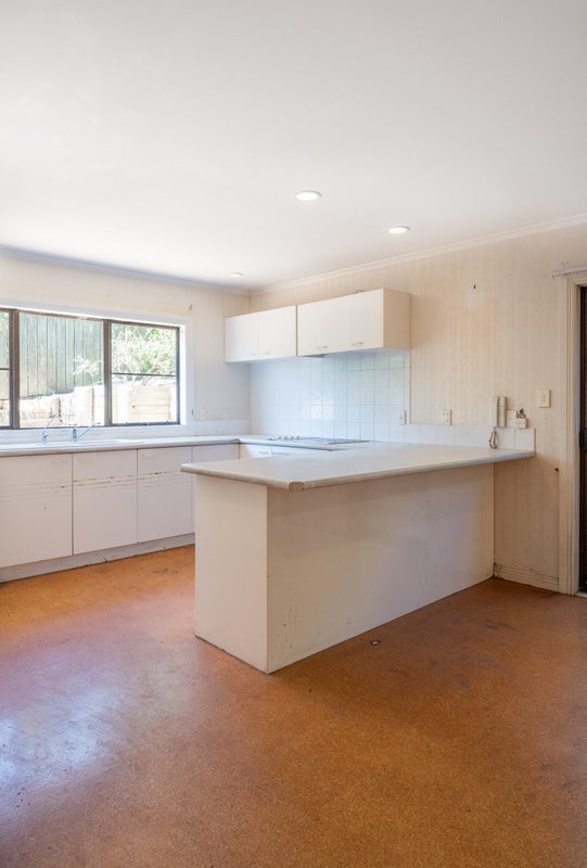 12C Anure Pl, Highland Park, Manukau - Carousel 26