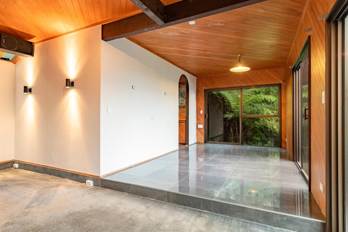 44 Viewmont Drive, Harbour View, Lower Hutt - Carousel 2