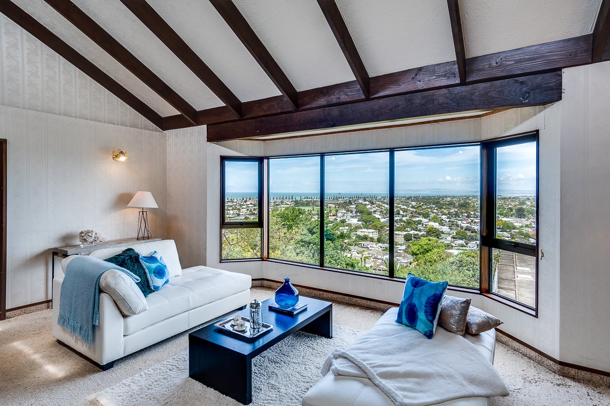 17A Enfield Road, Hospital Hill, Napier - Carousel 1