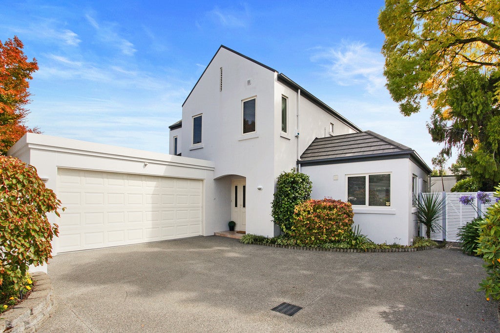 11 Buxton Terrace, Saint Martins, Christchurch - Carousel 1