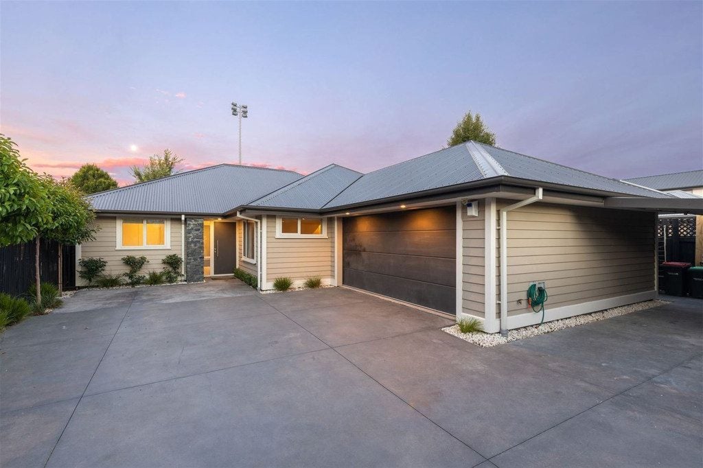 84 Trafalgar Street, St Albans, Christchurch - Carousel 2