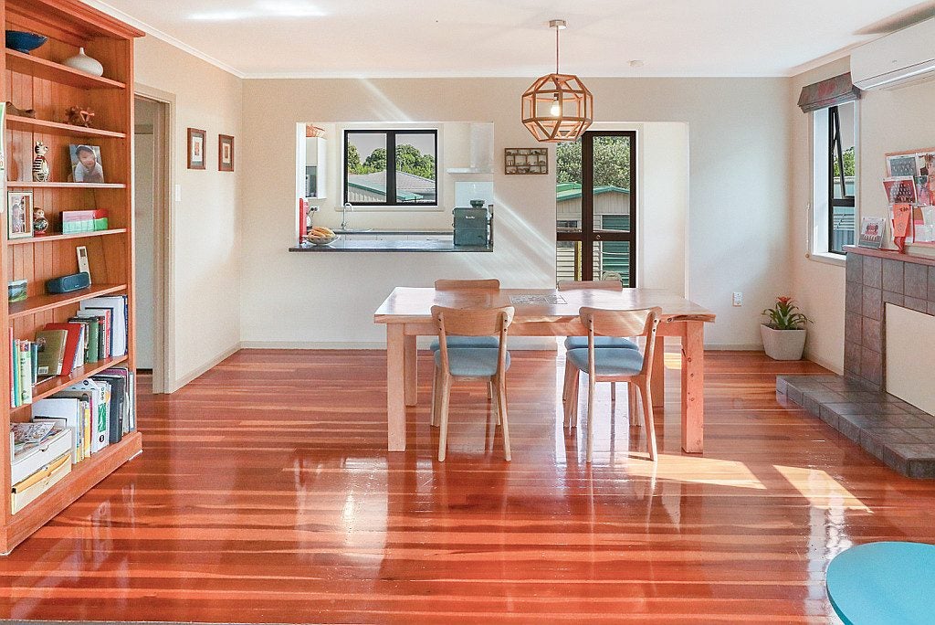 7 Matapouri Road, Mangere Bridge, Auckland - Carousel 2