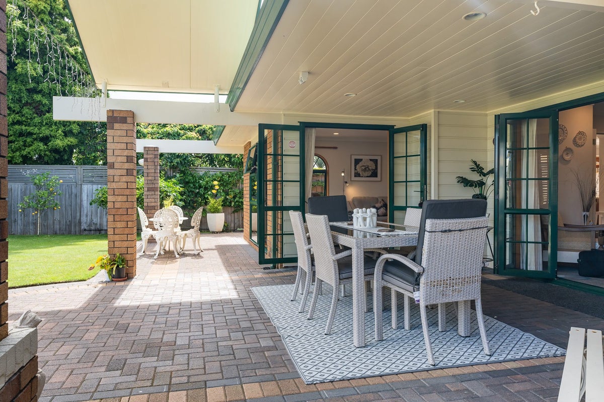 19 Kingsford Mews, Hamilton East, Hamilton - Carousel 2