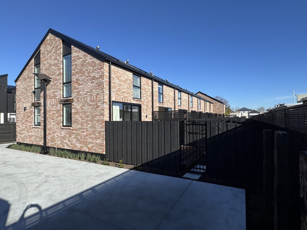 7/196 Hills Road, Edgeware, Christchurch - Carousel 15