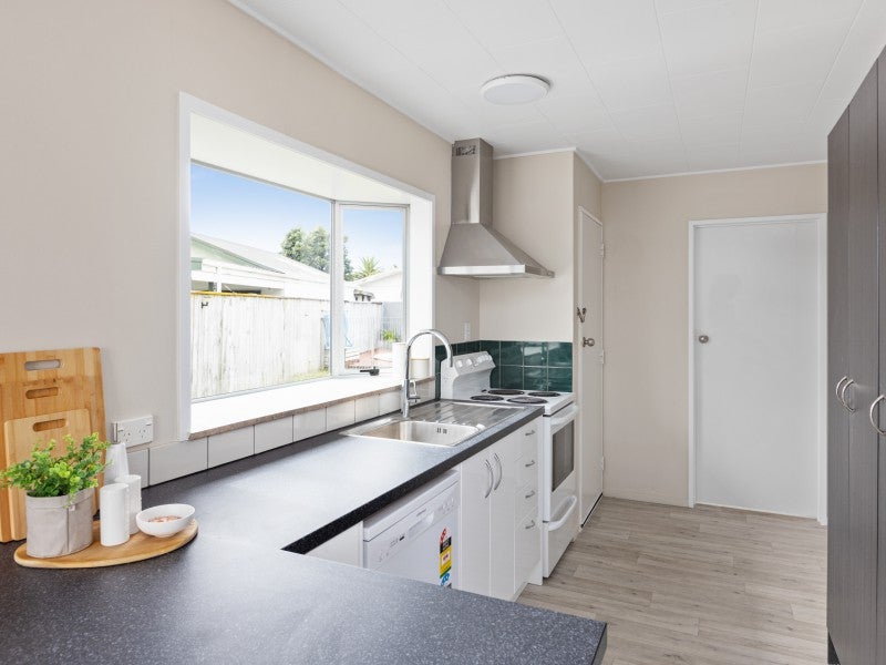 404 Kennedy Road, Pirimai, Napier - Carousel 2