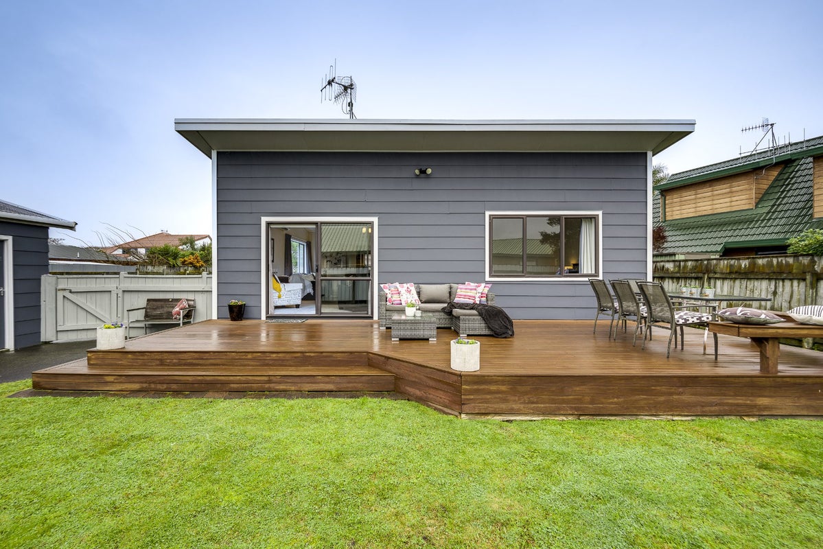 131 Auckland Road, Greenmeadows, Napier - Carousel 1
