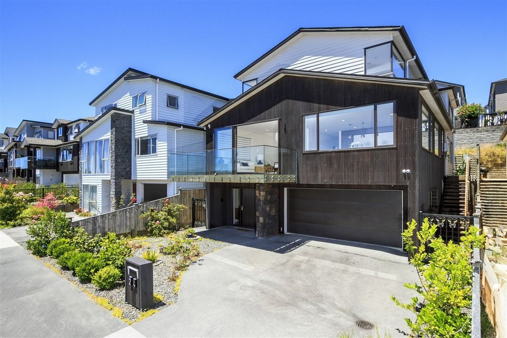 24 Windlass Street, Long Bay, Auckland - Carousel 1