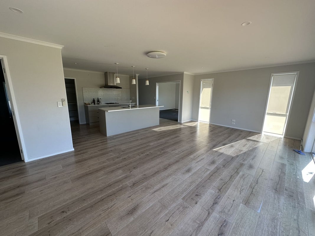 7 Ryedale Road, Flagstaff, Hamilton - Carousel 2