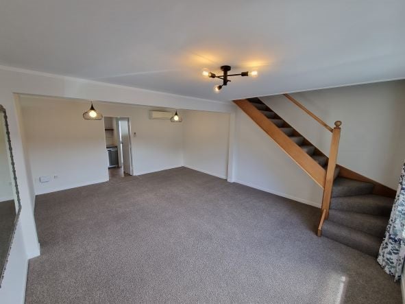 44E Roxburgh Street, Mount Victoria, Wellington - Carousel 2