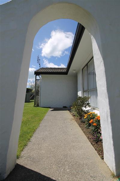 34 Butley Drive, Farm Cove, Auckland - Carousel 2