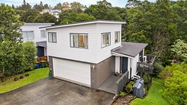 63 Leo Street, Glen Eden, Auckland - Carousel 1