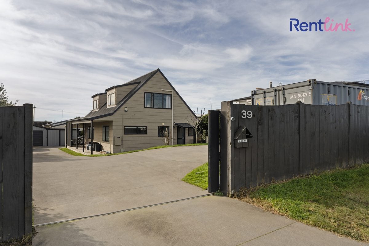 39 Tuthill Street, Gate Pa, Tauranga - Carousel 1