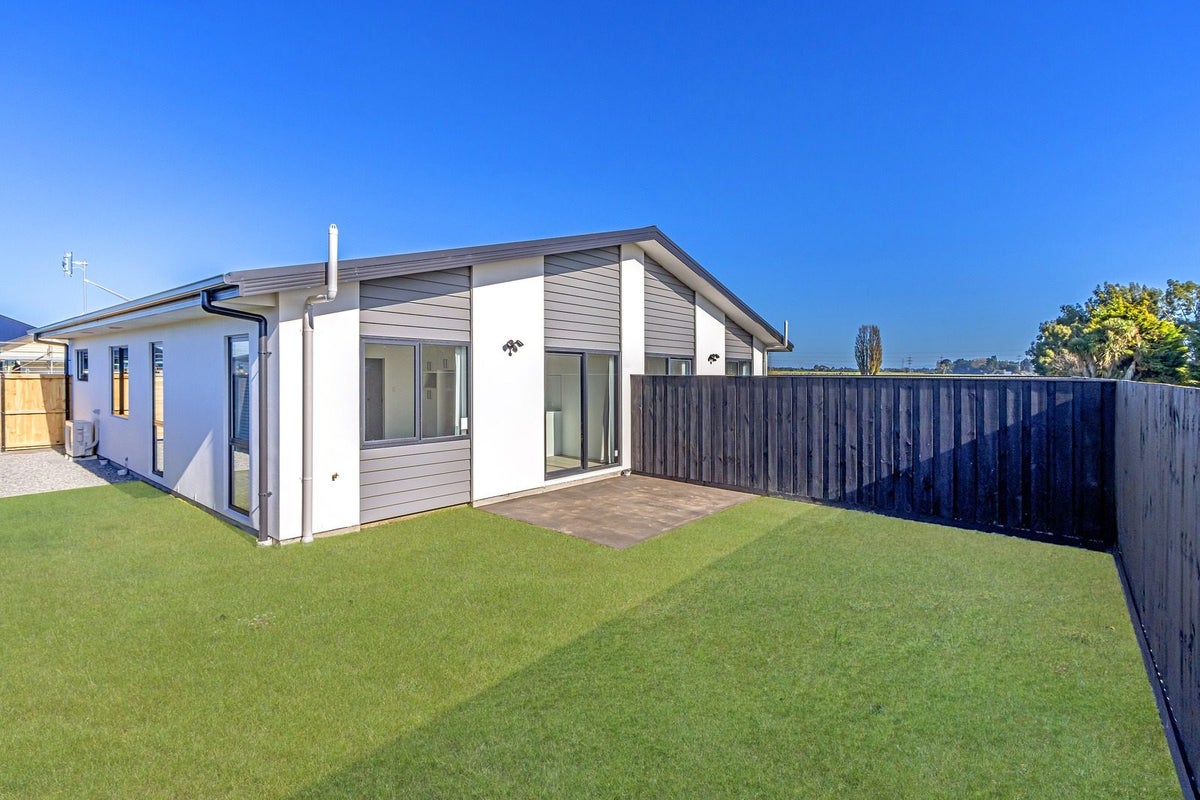 12 Hunia Place, Yaldhurst, Christchurch - Carousel 1
