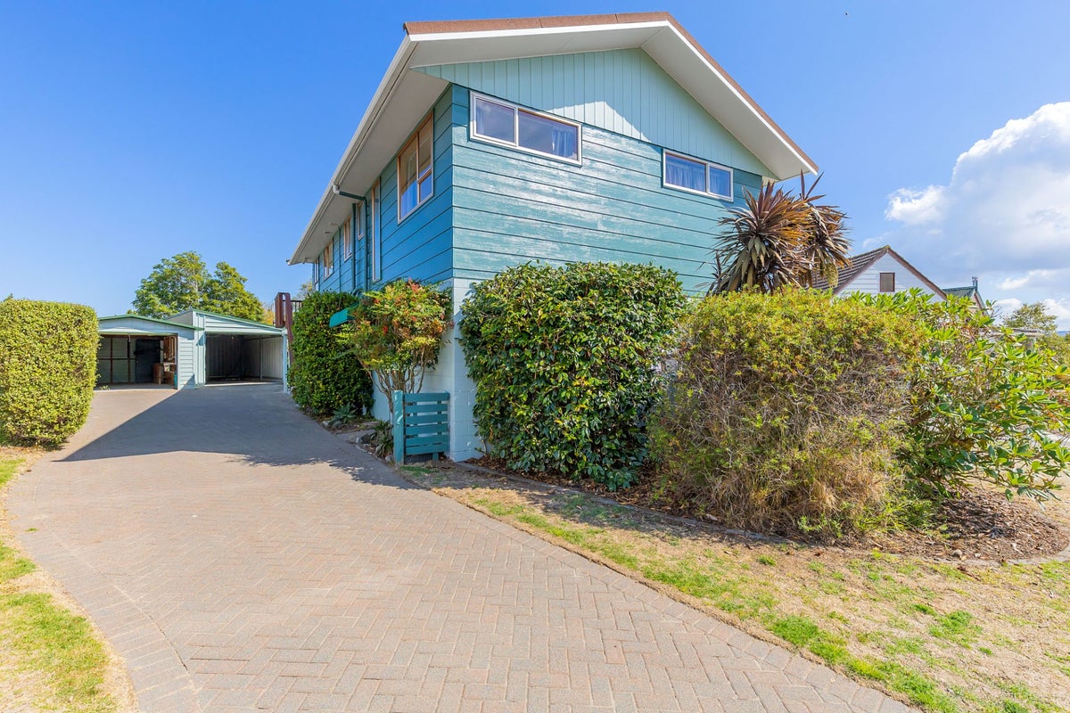 25 Tobin Place, Richmond Heights, Taupo - Carousel 2