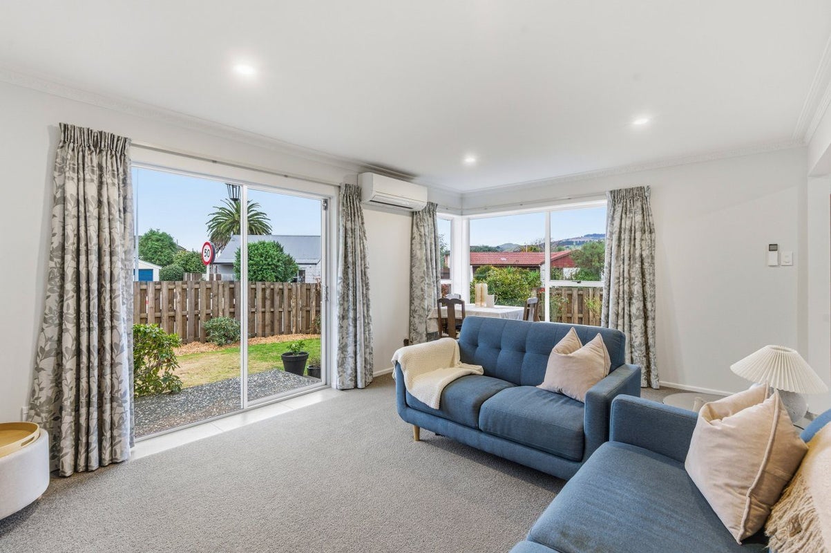 2A Mallett Place, Halswell, Christchurch - Carousel 2