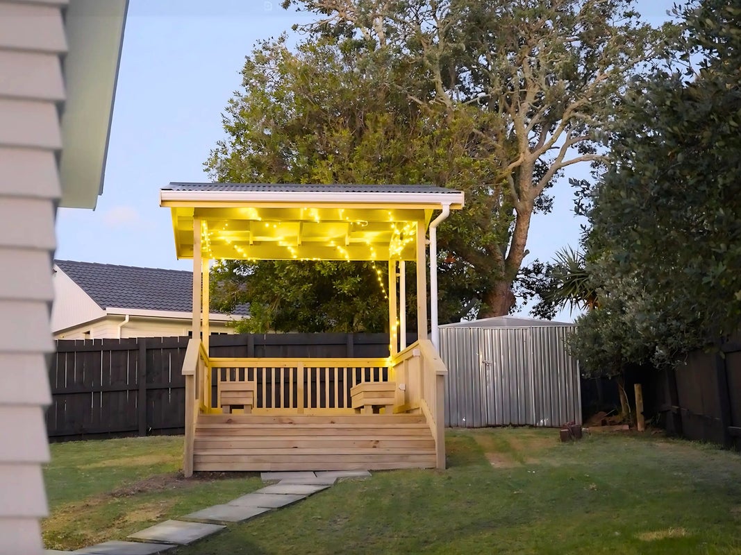 11 Redwood Drive, Massey, Auckland - Carousel 2