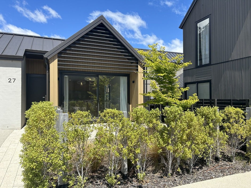 27 Inder Street, Jacks Point, Queenstown - Carousel 1