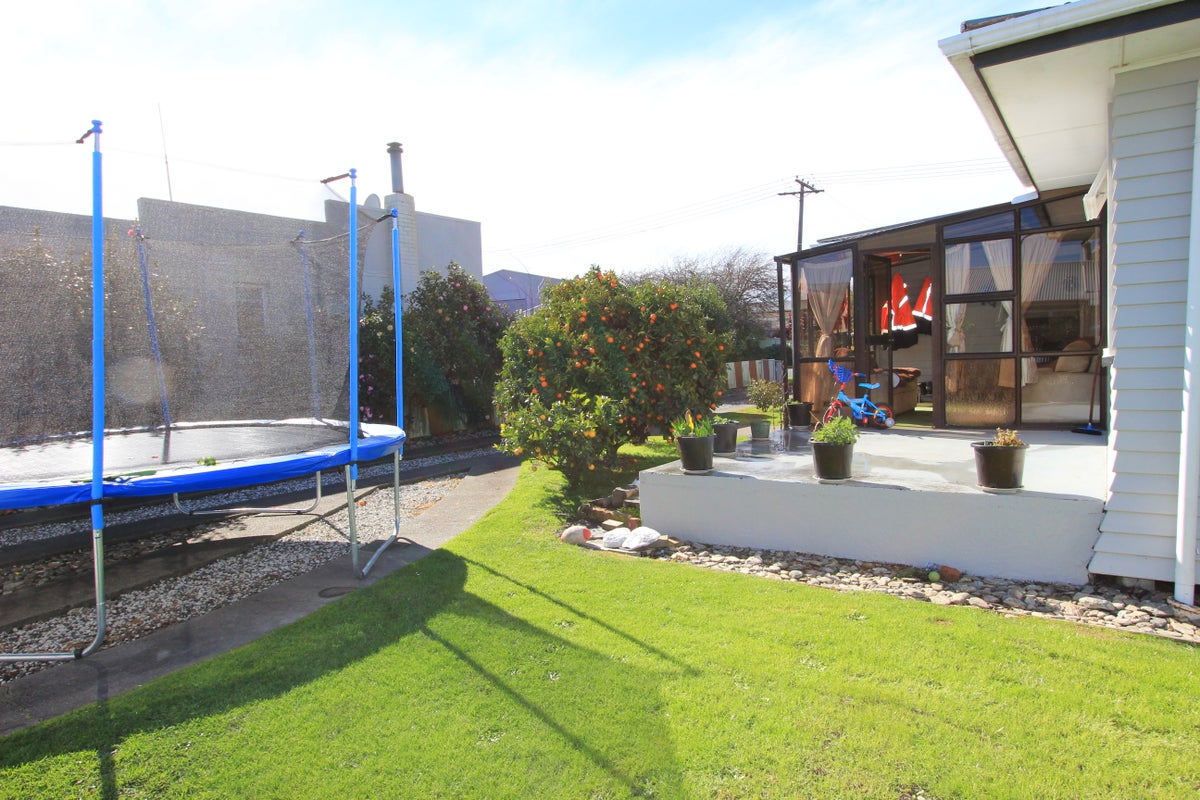 27 Bomford Street, Mayfield, Blenheim - Carousel 19