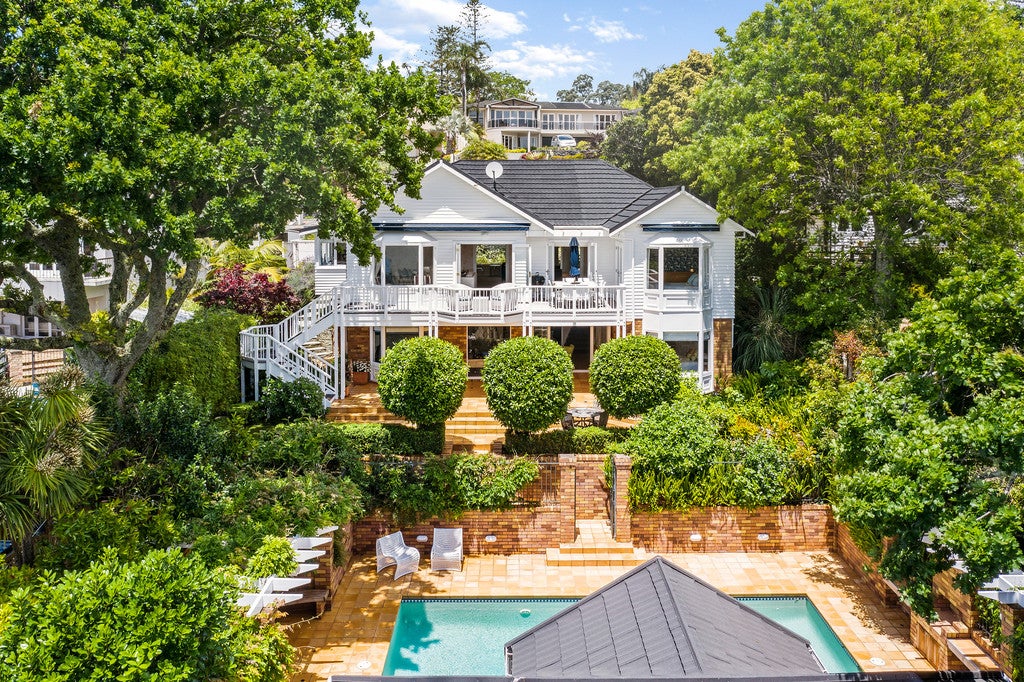 14 Island View Terrace, Cockle Bay, Auckland - Carousel 1