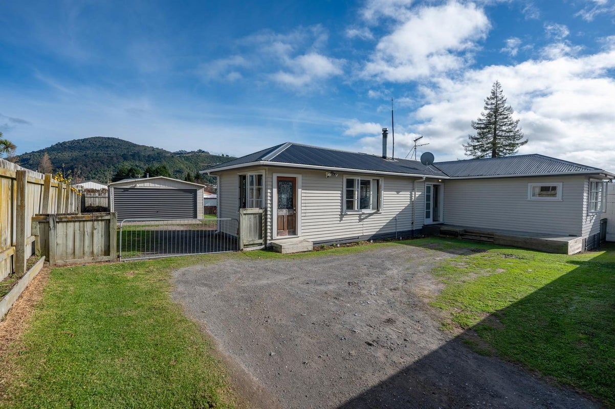2 Neil Road, Fairy Springs, Rotorua - Carousel 1