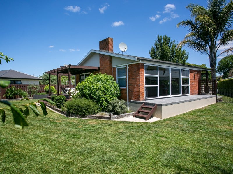 11 Raleigh Street, Leamington, Cambridge - Carousel 2