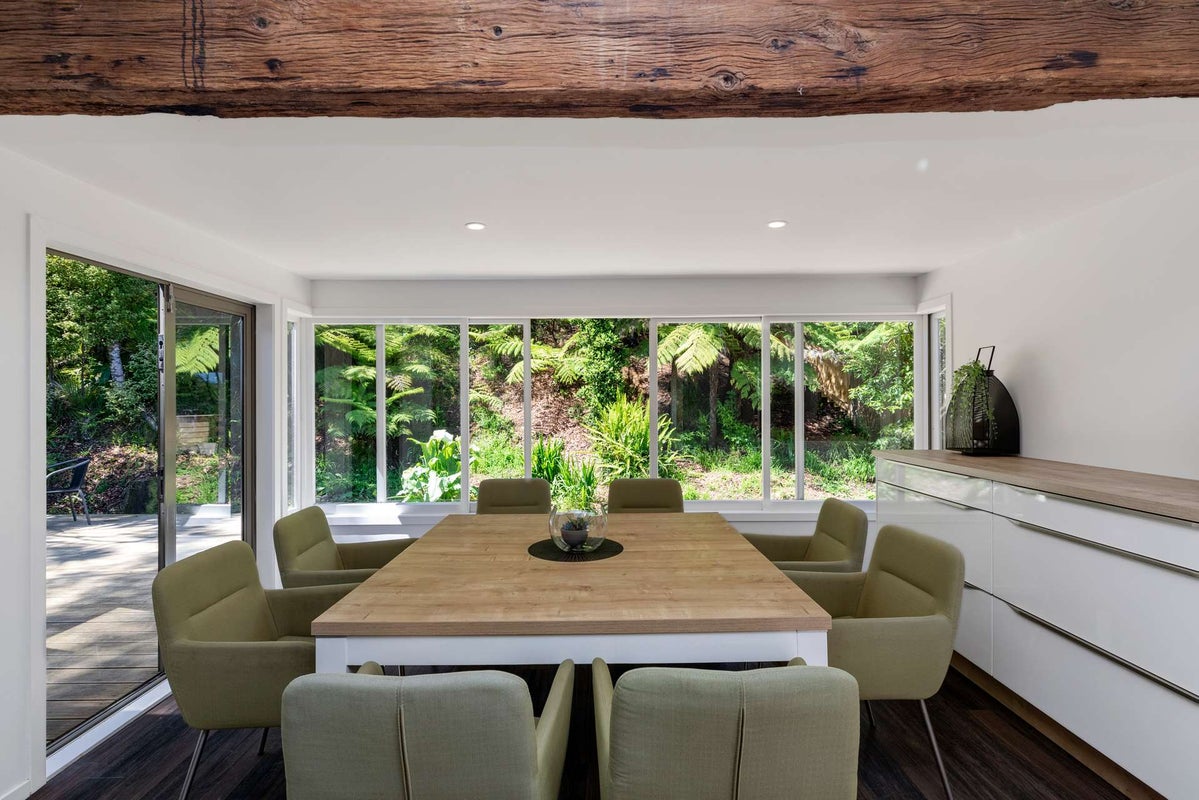50 Tainui Road, Titirangi, Auckland - Carousel 2