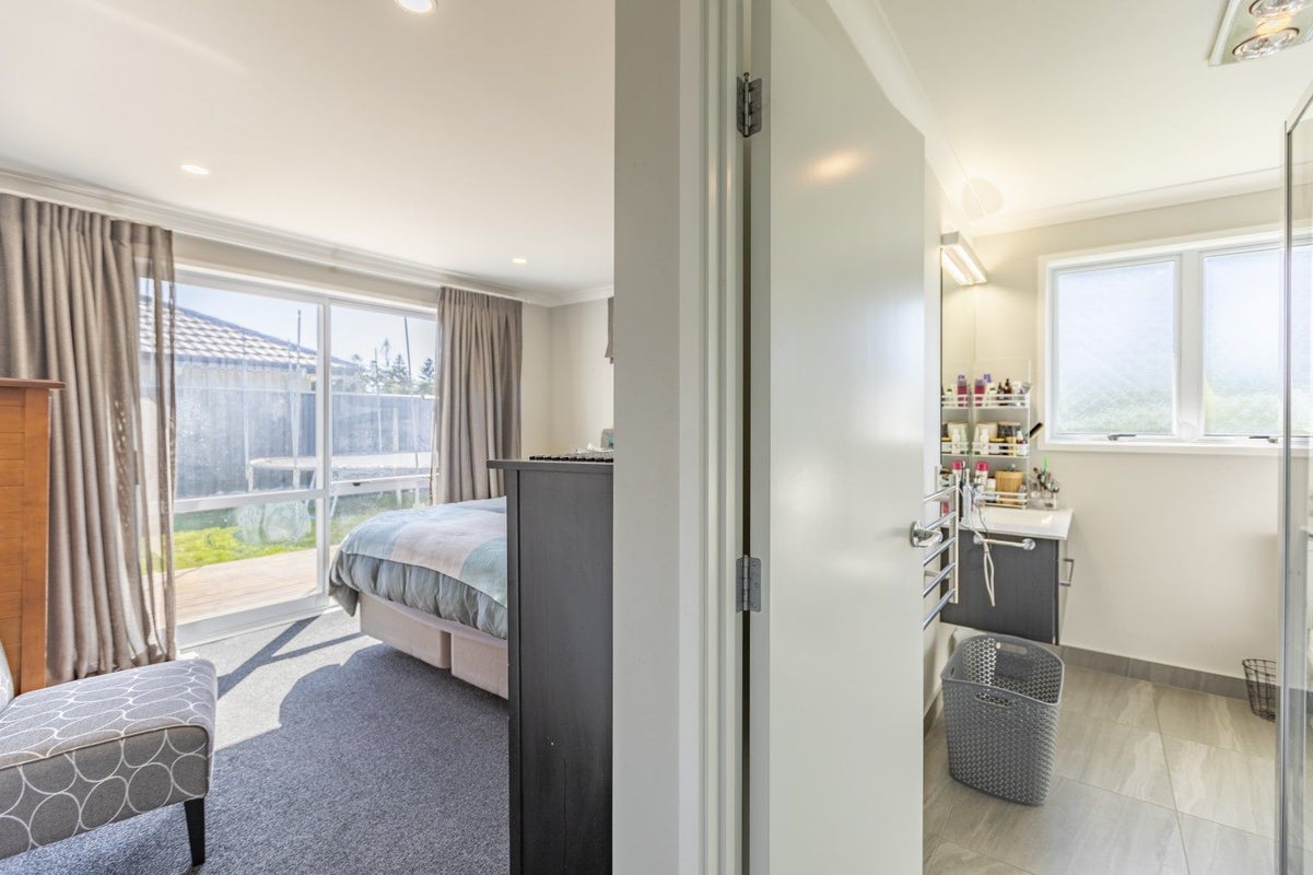 14 Aparima Place, Awatoto, Napier - Carousel 21