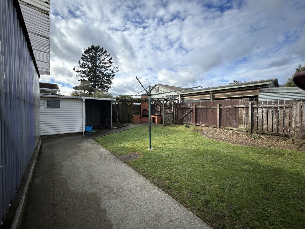 2/607 Main Road, Stoke, Nelson - Carousel 11