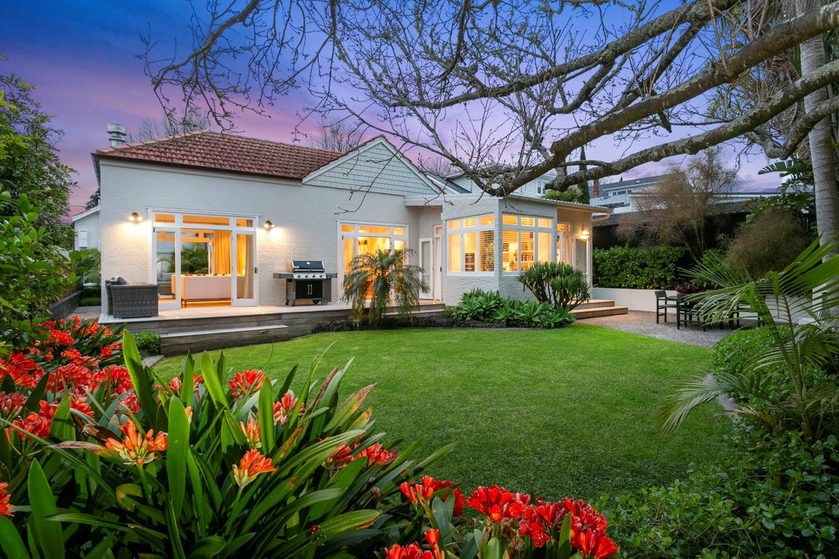 63 St Leonards Road, Mount Eden, Auckland - Carousel 2