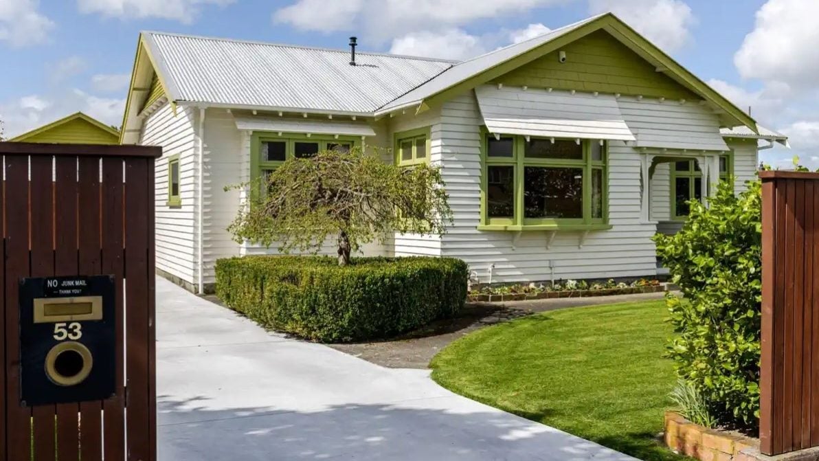 53 Russell Street, Palmerston North, Palmerston North - Carousel 1