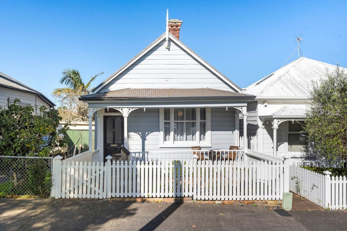 218 Richmond Road, Grey Lynn, Auckland - Carousel 1