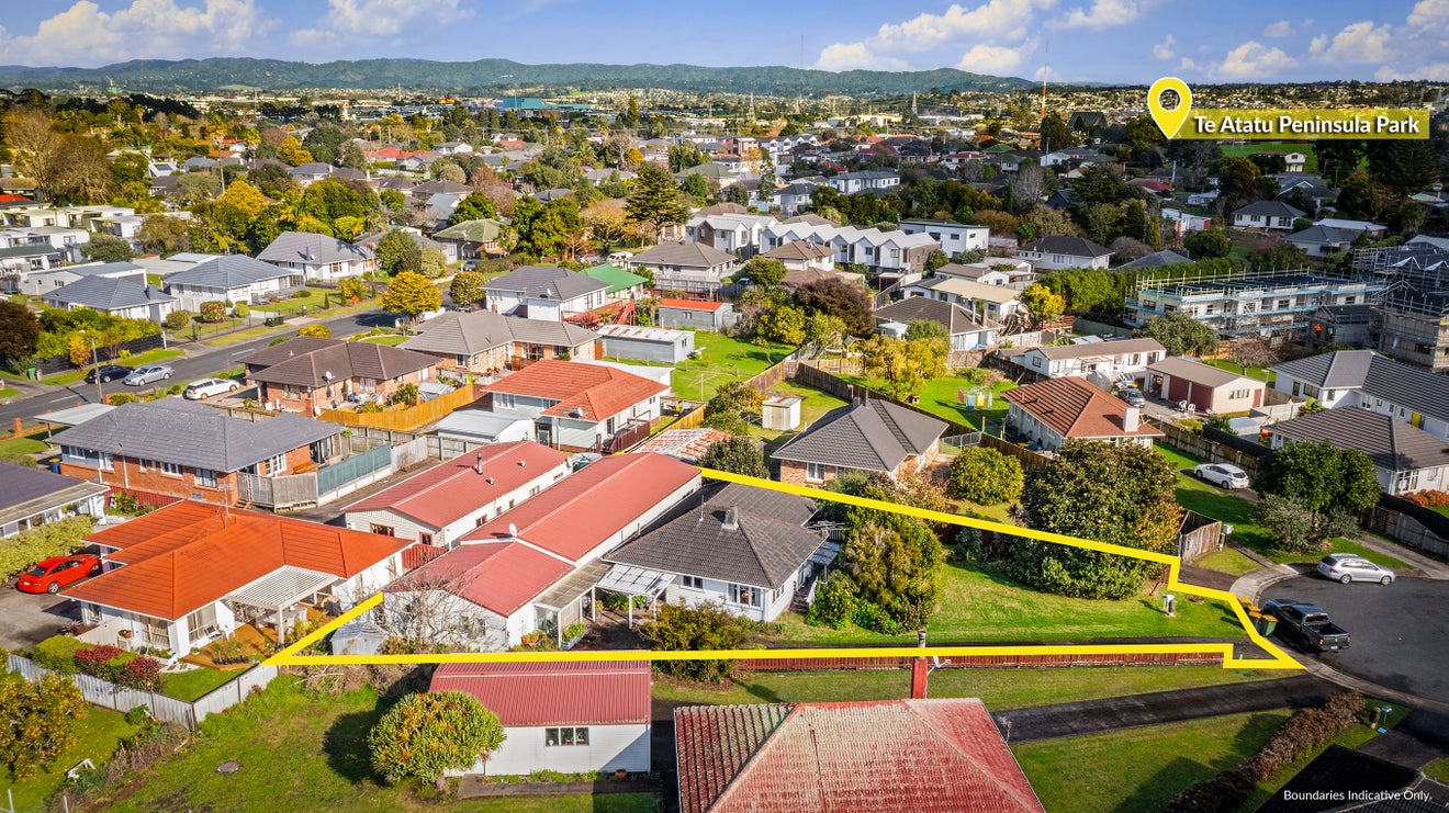 11 Shamrock Lane, Te Atatu Peninsula, Auckland - Carousel 19