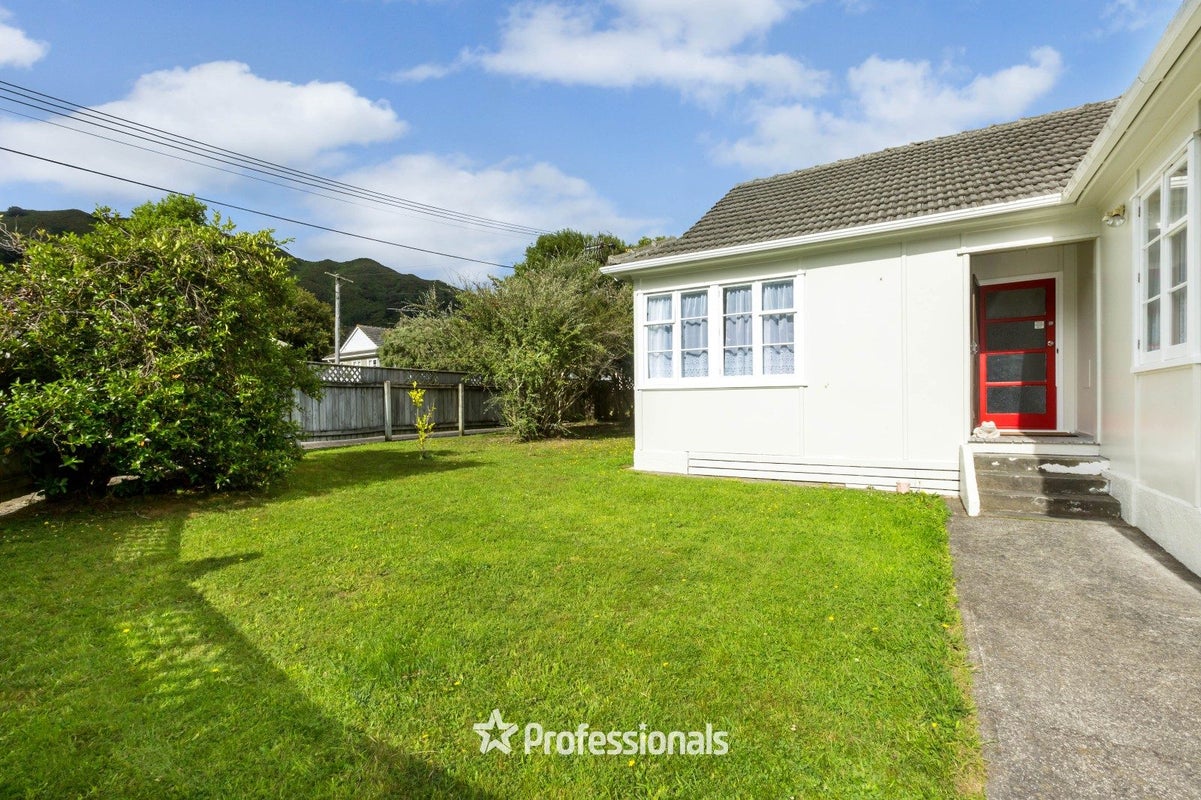 8 Wilkie Crescent, Naenae, Lower Hutt - Carousel 15
