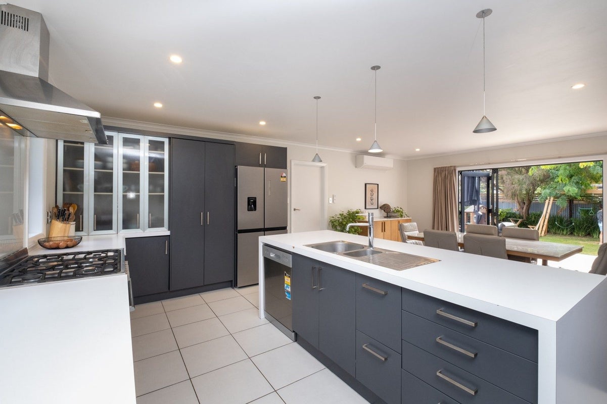 443 Gloucester Street, Taradale, Napier - Carousel 2