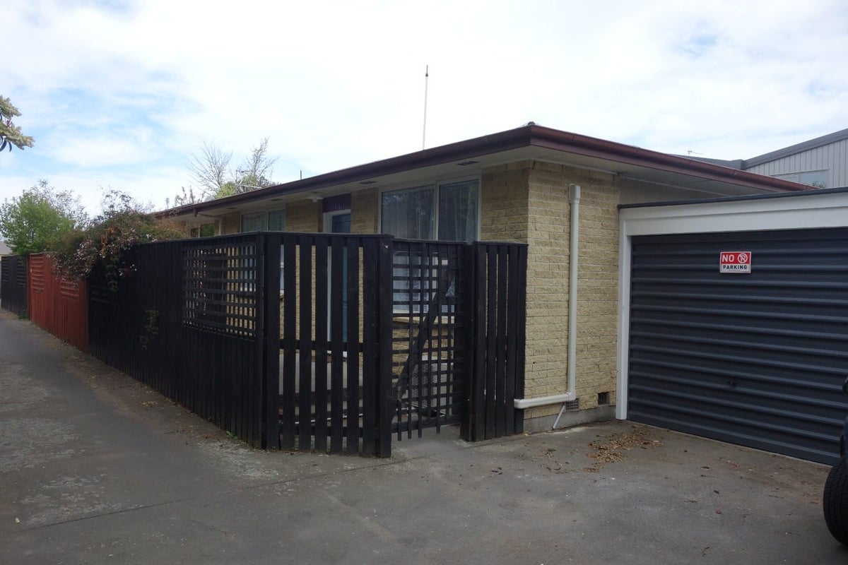 3/124 Champion Street, Edgeware, Christchurch - Carousel 1